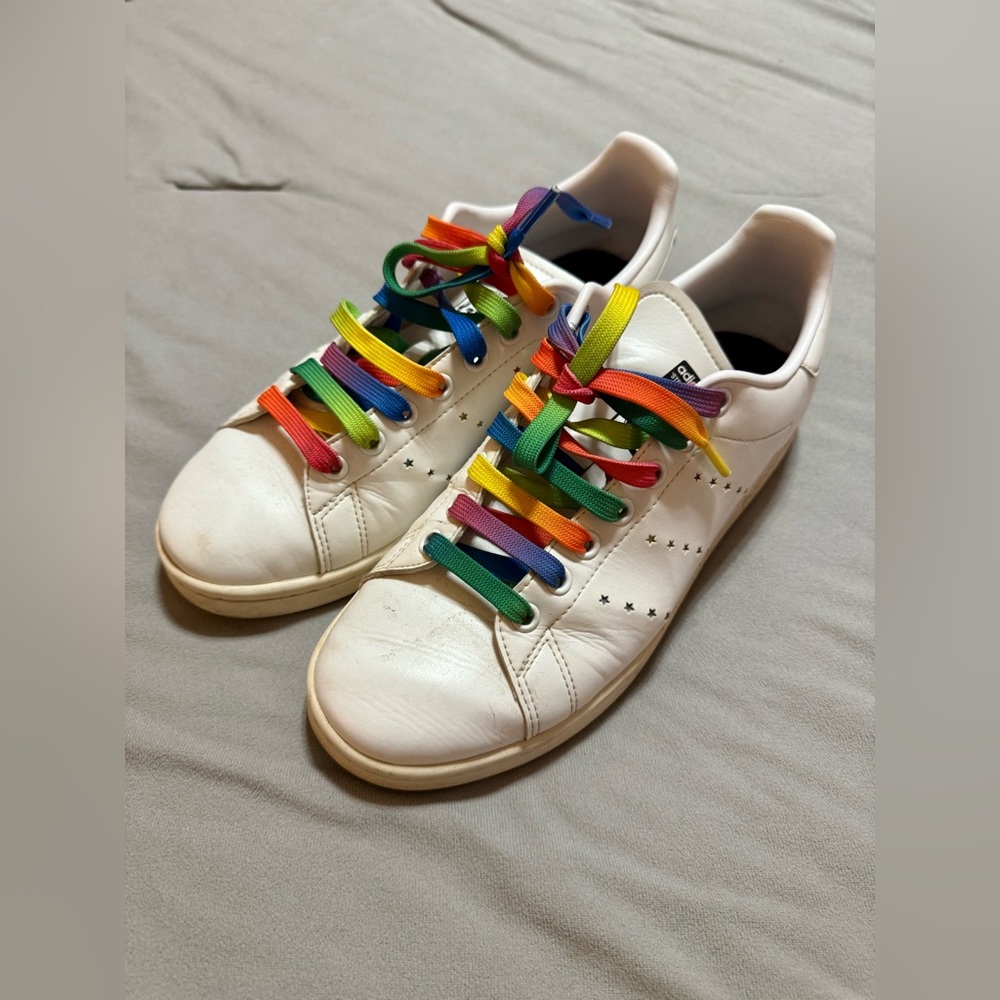 Used Stella McCartney/Stan Smith Vegan Rainbow Adidas, Men’s Sz 8/Women’s Sz 10.